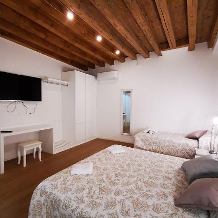 ונציה Deluxe 3 Bedroom Flat In Rialto מראה חיצוני תמונה