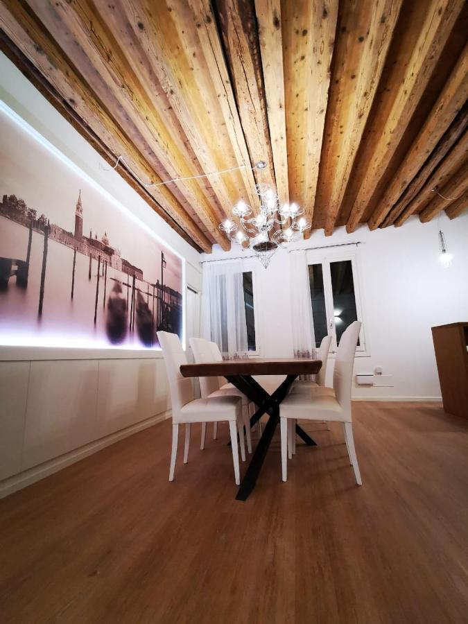 ונציה Deluxe 3 Bedroom Flat In Rialto מראה חיצוני תמונה