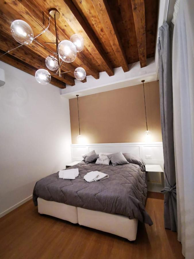 ונציה Deluxe 3 Bedroom Flat In Rialto מראה חיצוני תמונה
